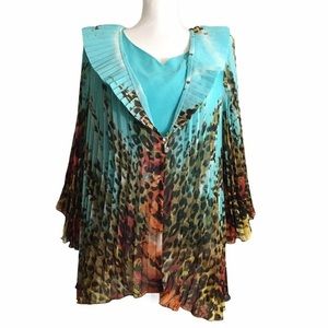 Ashro animal print accordion top. Sz 8